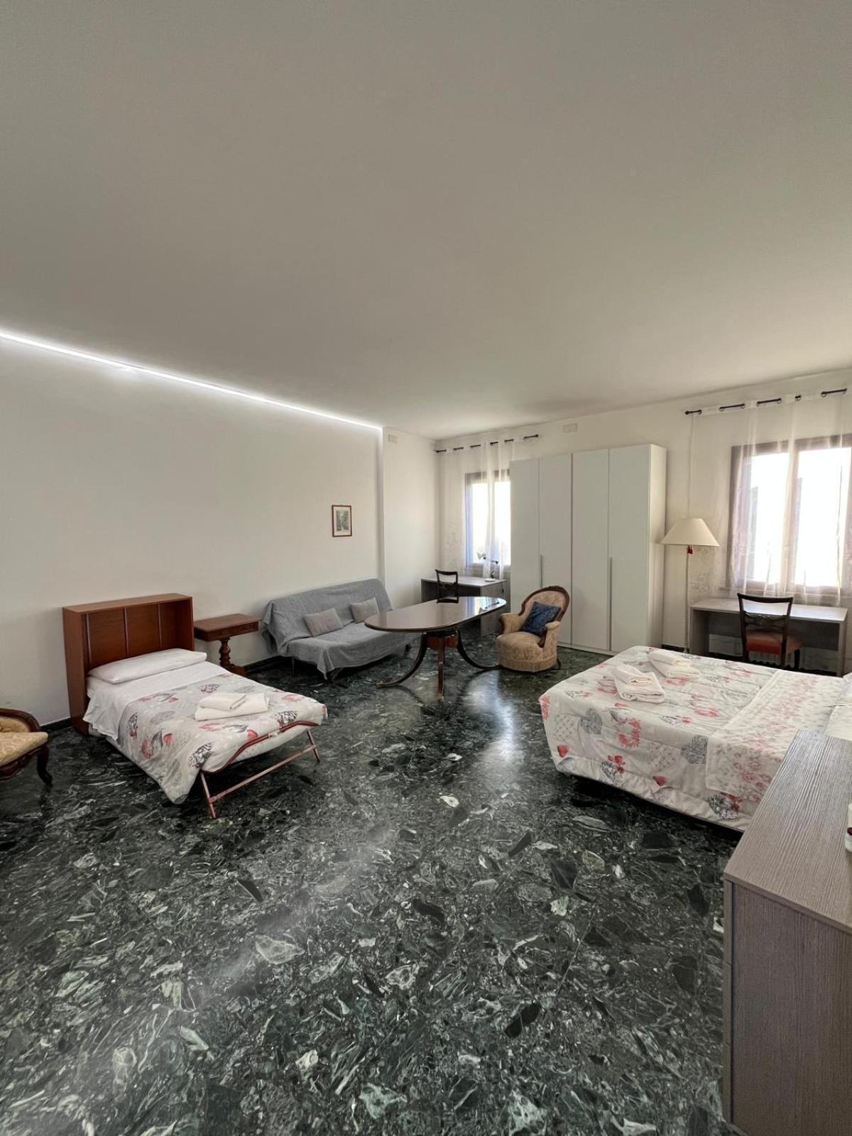 Stefy'S Rooms Venezia Esterno foto